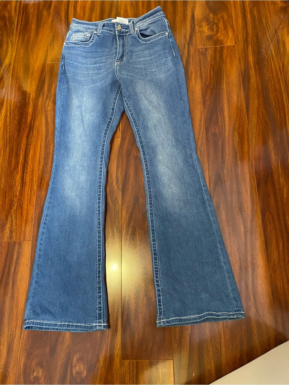 Women's Bejeweled Blue Flared Jeans 7/8